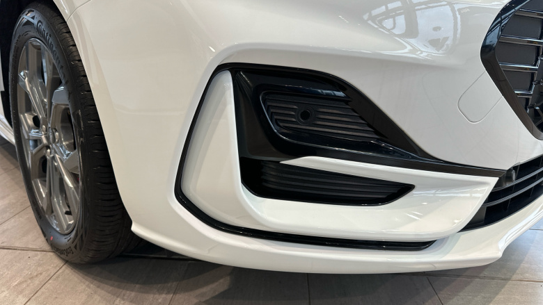 Ford Focus 1.0 EcoBoost Hybrid mHEV 155 ST-Line 5dr Auto Petrol Hatchback